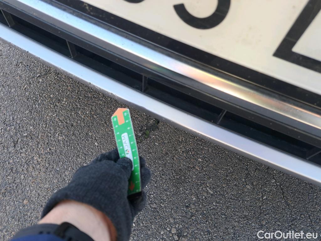  Audi  Q5 AUDI  / 2016 / 5P / todoterreno Design 35 TDI 120kW S tronic (AC) #34