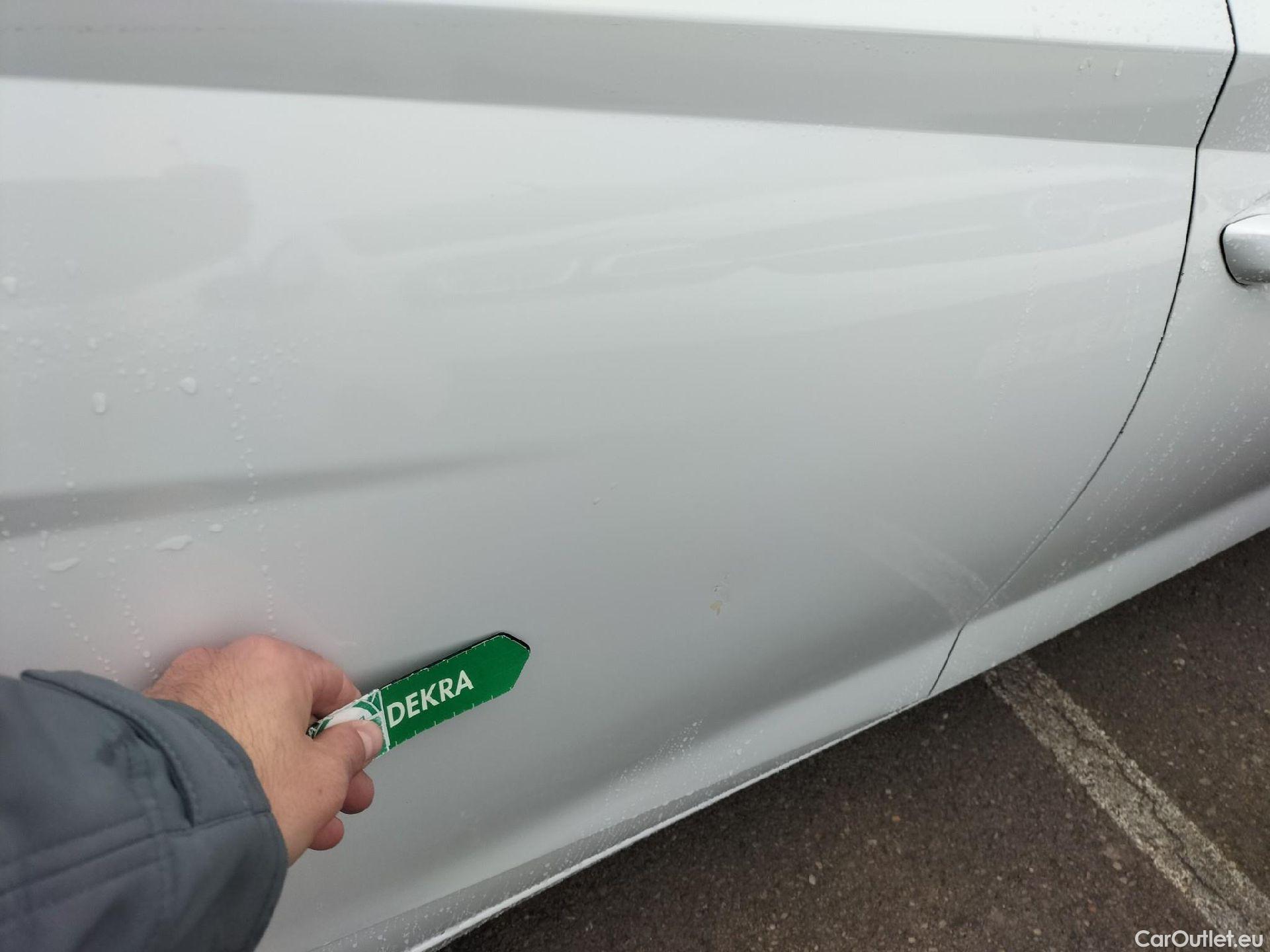  Hyundai  i20 HYUNDAI  / 2020 / 5P / berlina con portón 1.0 TGDI 74kW (100CV) Tecno #17