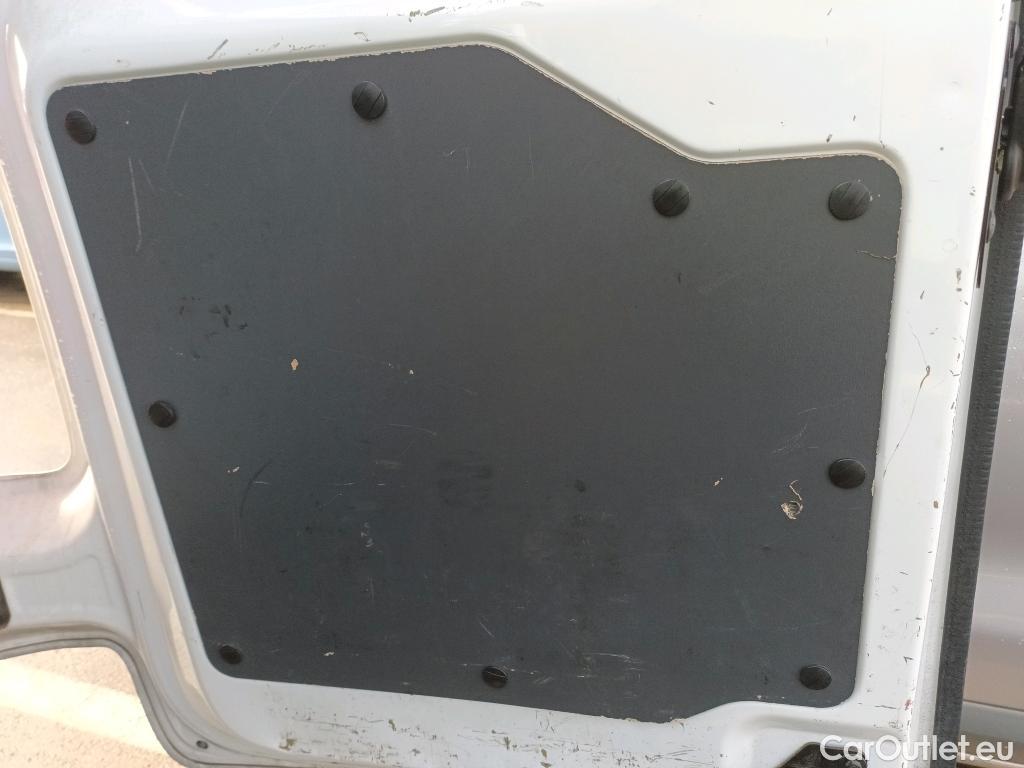  Citroen  Jumpy CITROEN  / 2016 / 4P / furgón Talla M BlueHDi 85KW (115CV) 6v Confort #44