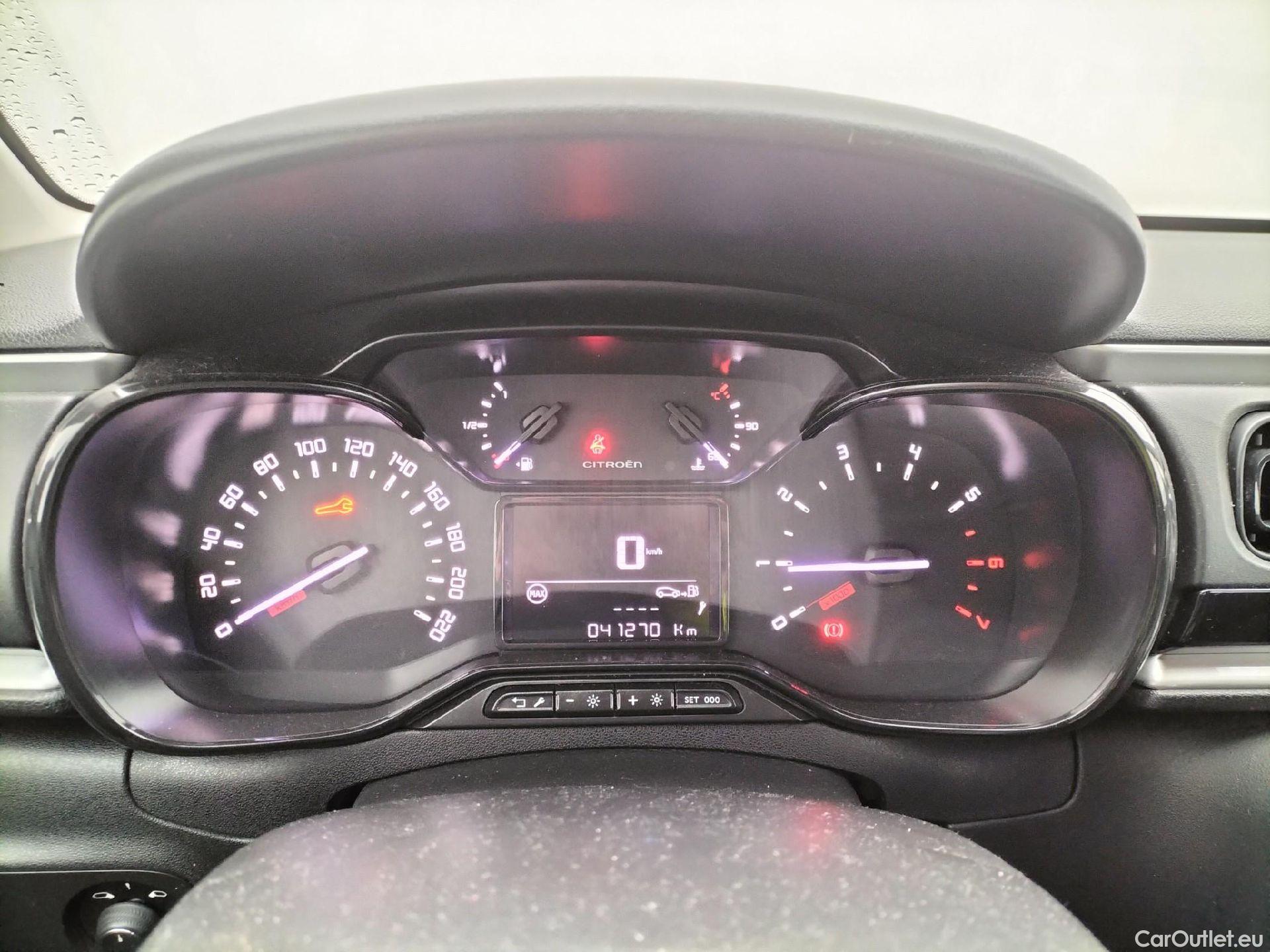  Citroen  C3 CITROEN  / 2016 / 5P / berlina con portón PureTech 60KW (82CV) FEEL (CX) #1