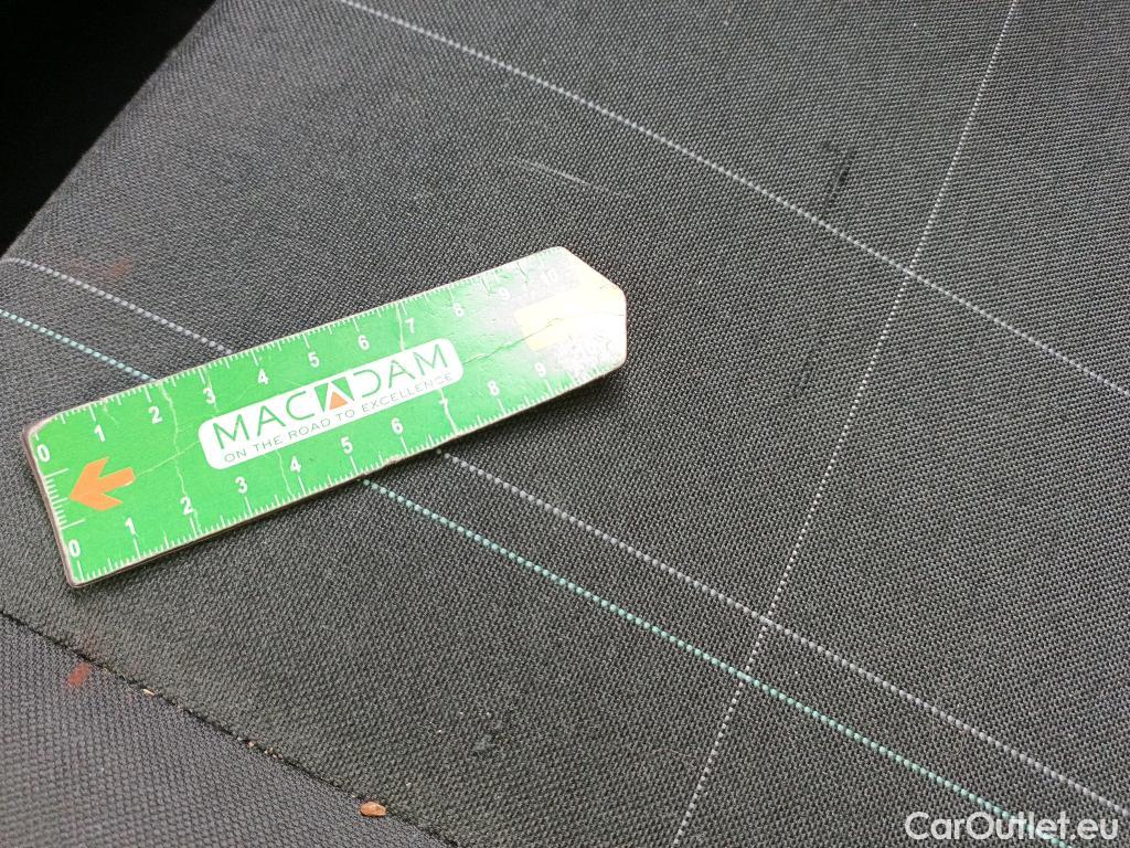  Ford  Fiesta FORD  / 2017 / 5P / berlina con portón 1.0 EcoBoost 70kW (95CV) Trend S/S 5p #6