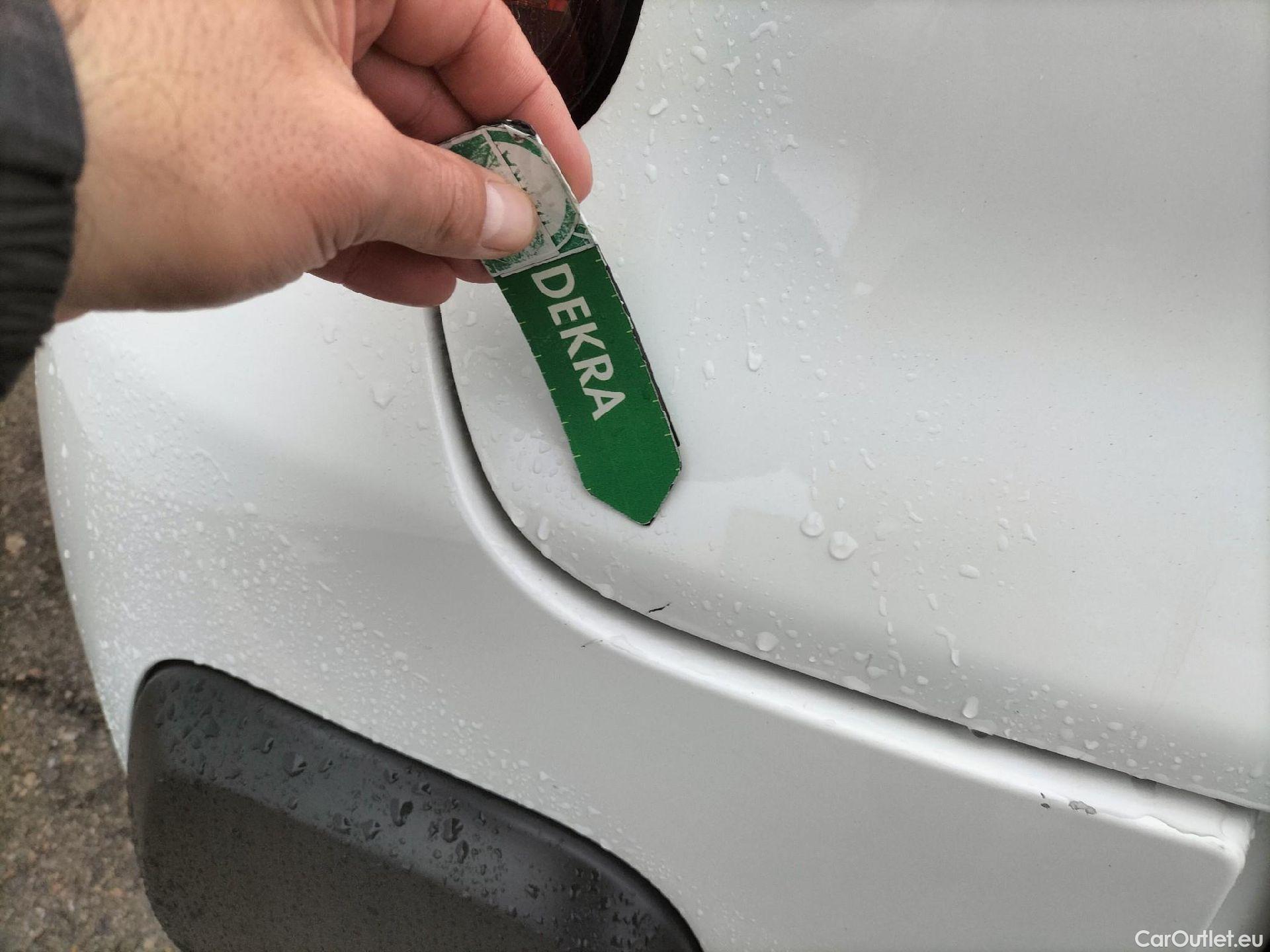  Citroen  C3 CITROEN  / 2016 / 5P / berlina con portón PureTech 60KW (82CV) FEEL (CX) #23