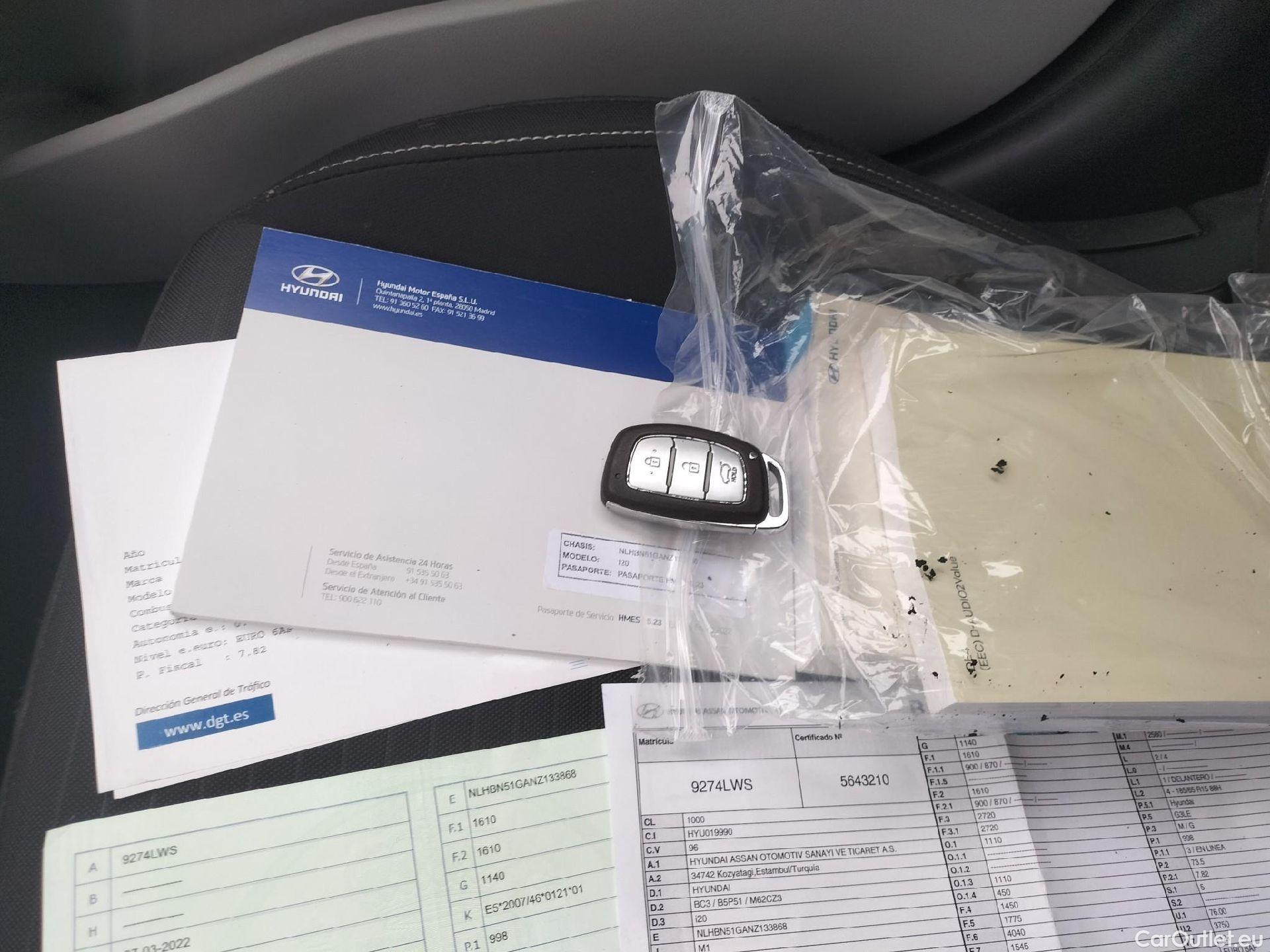  Hyundai  i20 HYUNDAI  / 2020 / 5P / berlina con portón 1.0 TGDI 74kW (100CV) Tecno #1