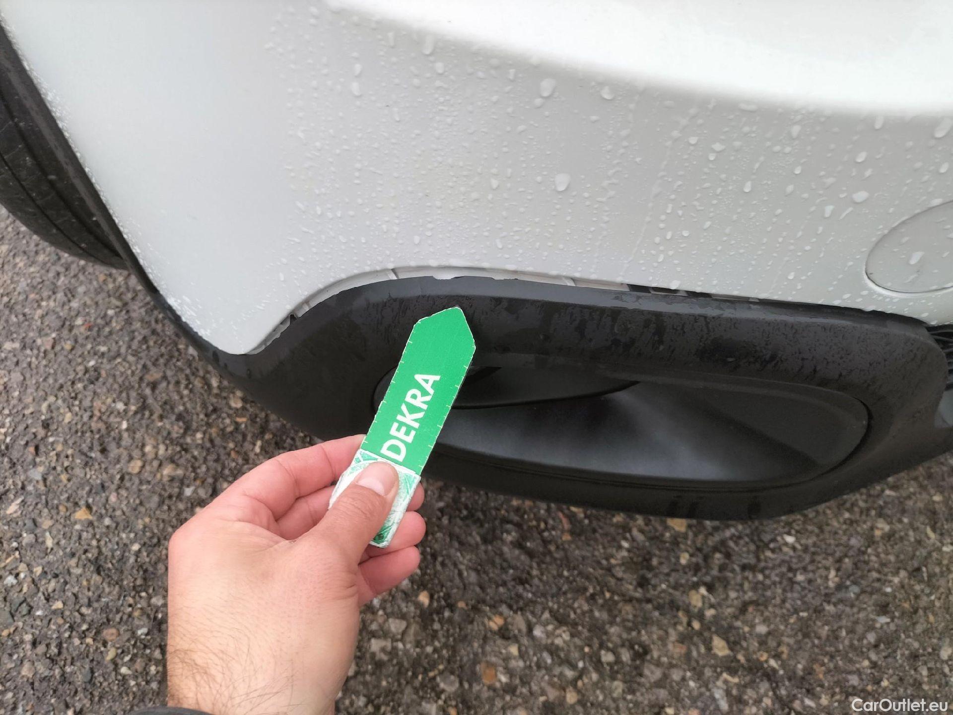  Citroen  C3 CITROEN  / 2016 / 5P / berlina con portón PureTech 60KW (82CV) FEEL (CX) #2