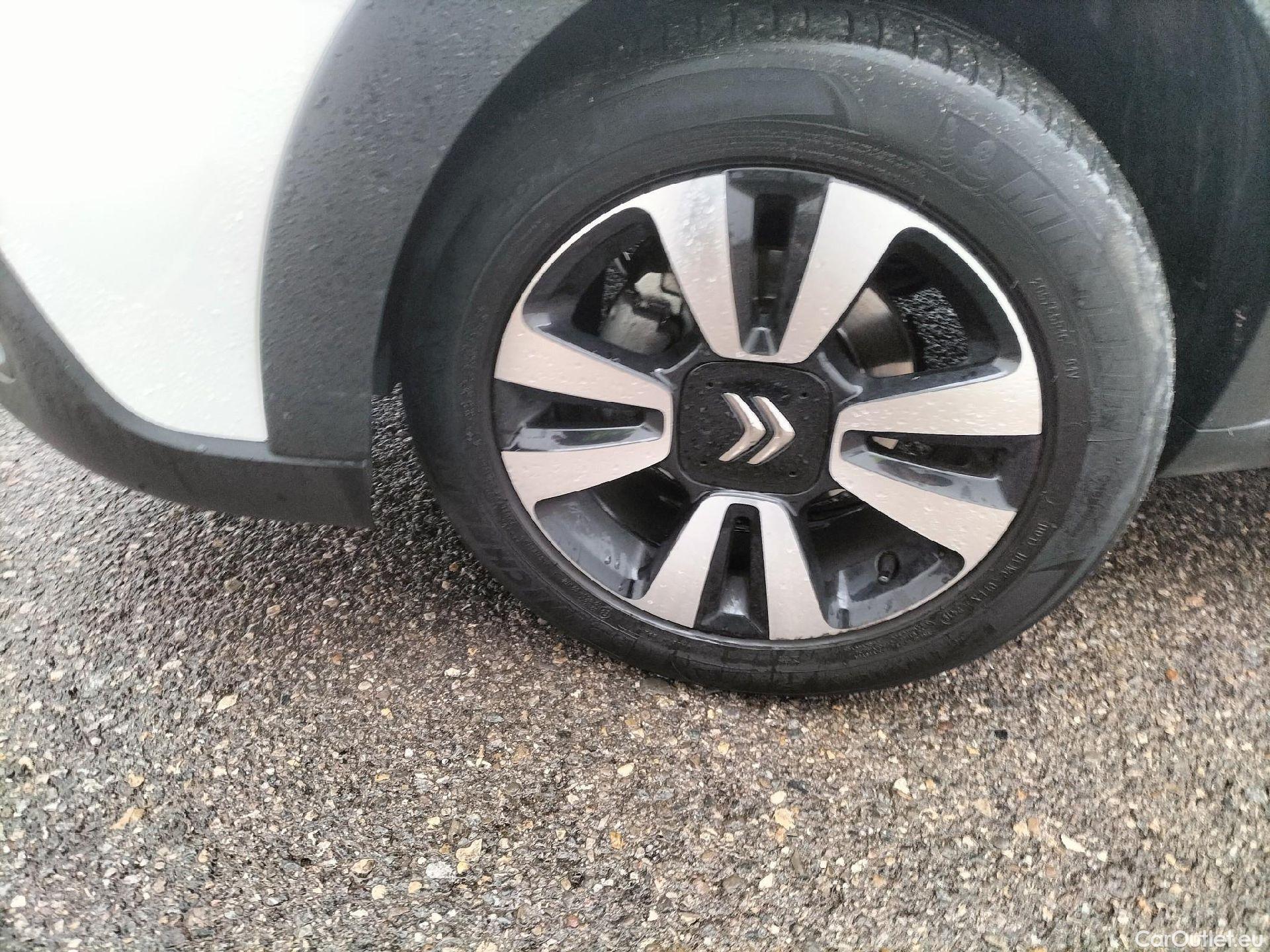  Citroen  C3 CITROEN  / 2016 / 5P / berlina con portón PureTech 60KW (82CV) FEEL (CX) #14