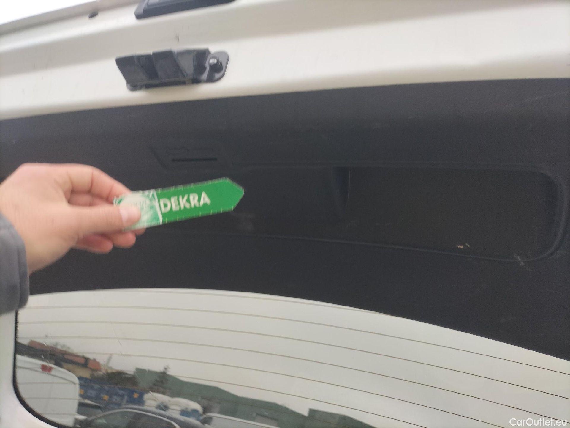  Hyundai  i20 HYUNDAI  / 2020 / 5P / berlina con portón 1.0 TGDI 74kW (100CV) Tecno #16