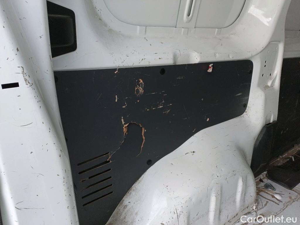  Citroen  Jumpy CITROEN  / 2016 / 4P / furgón Talla M BlueHDi 85KW (115CV) 6v Confort #35