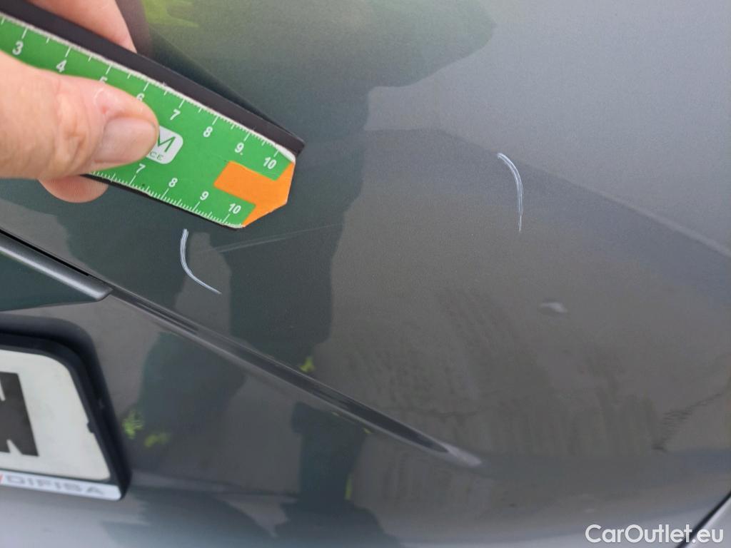  KIA  Niro KIA e- / 2022 / 5P / crossover e- 150kW Emotion (Long Range) #35