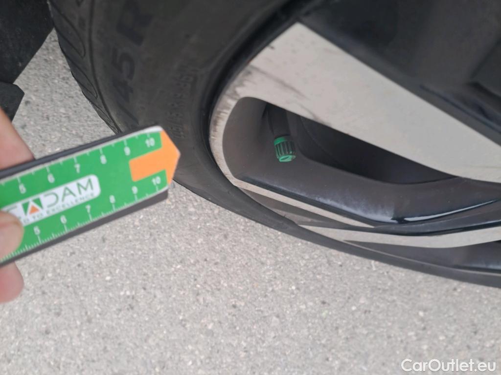  Nissan  Qashqai NISSAN  / 2017 / 5P / todoterreno dCi 96 kW (130 CV) XTRONIC TEKNA+ ProPI. #15