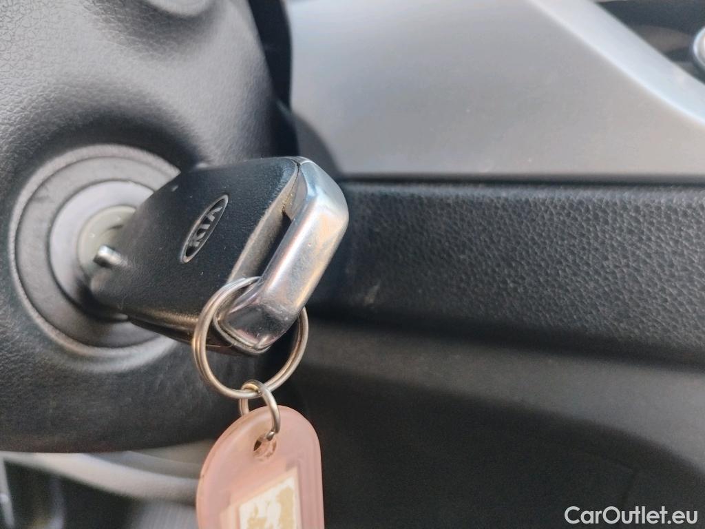  KIA  Niro  Drive 1.6 AT6 E6dT #2