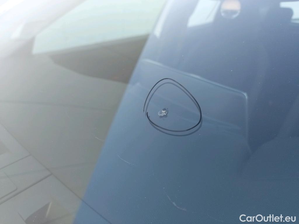  Peugeot  2008 PEUGEOT  / 2019 / 5P / todoterreno Active BlueHDI 81kW (110CV) #2