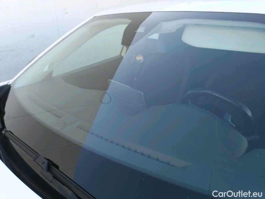  Peugeot  2008 PEUGEOT  / 2019 / 5P / todoterreno Active BlueHDI 81kW (110CV) #1