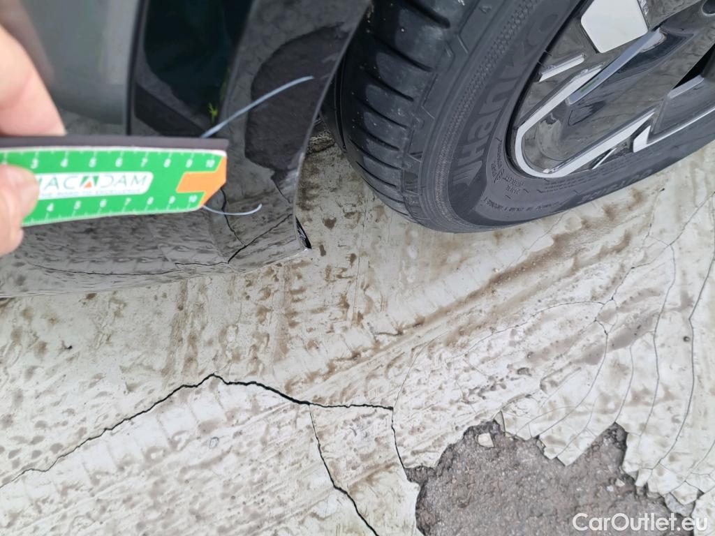  KIA  Niro KIA e- / 2022 / 5P / crossover e- 150kW Emotion (Long Range) #20