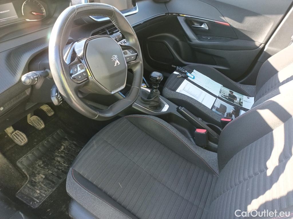  Peugeot  2008 PEUGEOT  / 2019 / 5P / todoterreno Active BlueHDI 81kW (110CV) #14