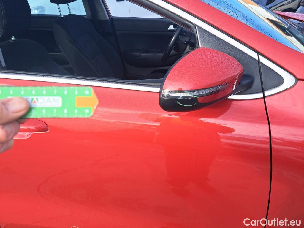  KIA  Sportage KIA  / 2018 / 5P / todoterreno 1.6 MHEV Business DCT 100kW (136CV) 4X2 #26