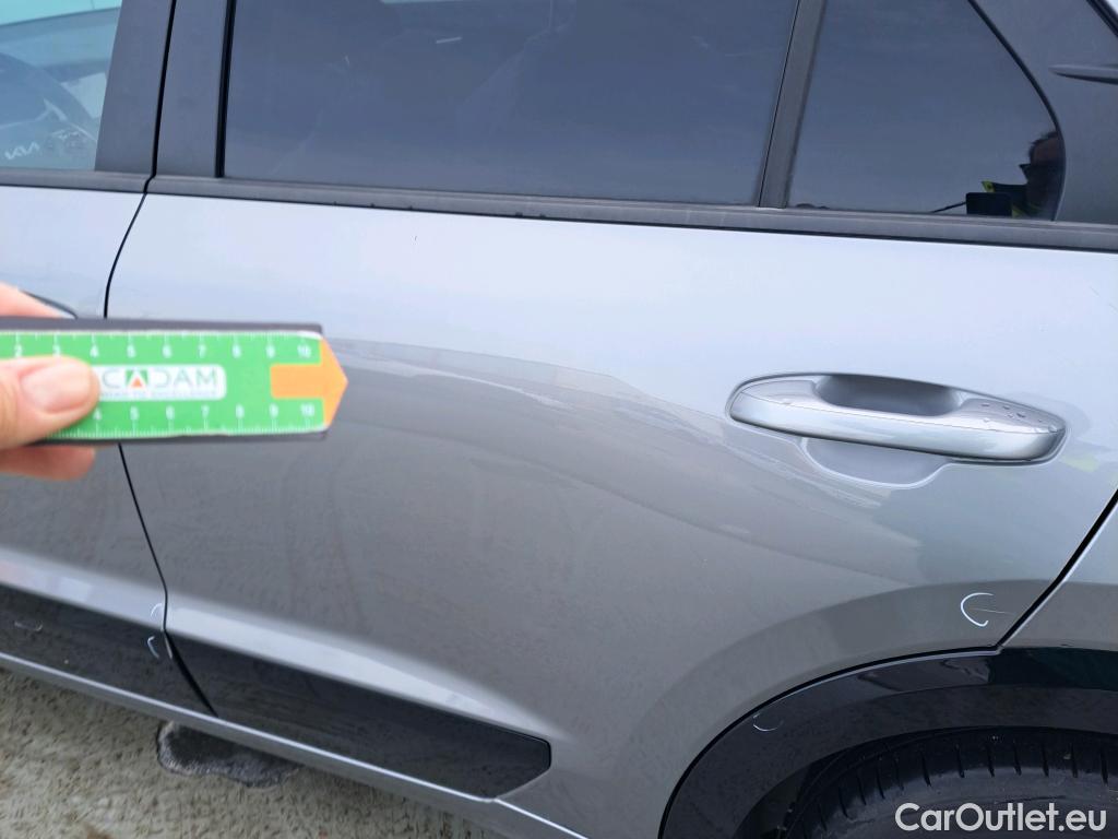  KIA  Niro KIA e- / 2022 / 5P / crossover e- 150kW Emotion (Long Range) #12