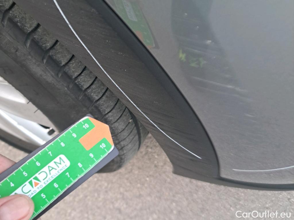  Opel   Grandland X OPEL / 2017 / 5P / todoterreno 1.5 CDTi Selective #36