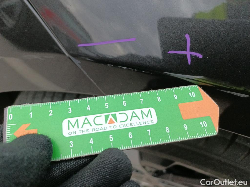  Mercedes  C-Klasse MERCEDES-BENZ Clase C / 2021 / 4P / sedán C 220 d #4