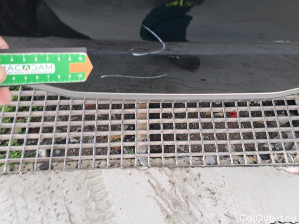  KIA  Niro KIA e- / 2022 / 5P / crossover e- 150kW Emotion (Long Range) #10