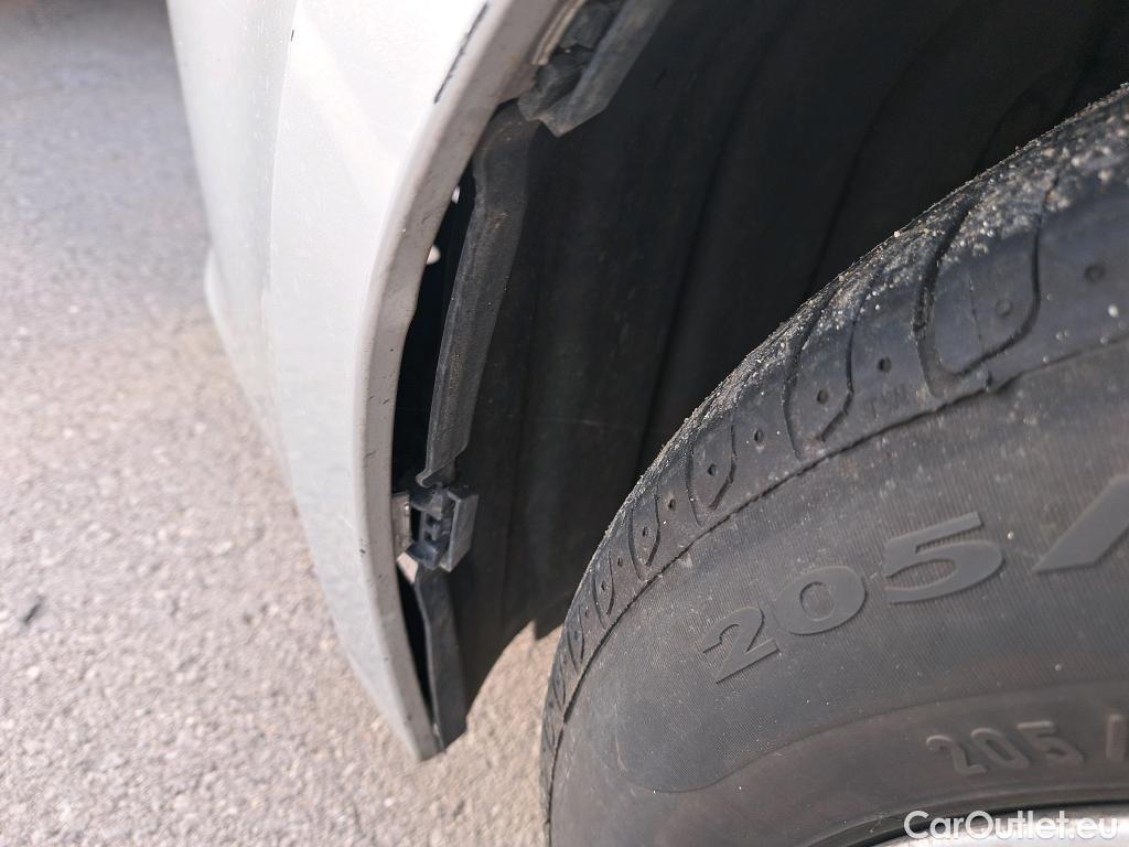  Toyota  Corolla TOYOTA  / 2019 / 5P / familiar 1.8 125H ACTIVE TECH E-CVT TOU SPORT #38