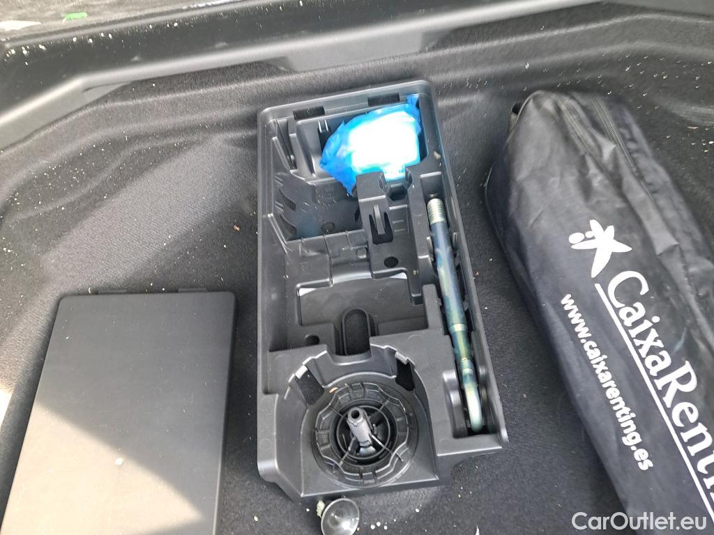  Peugeot  3008 PEUGEOT  / 2020 / 5P / todoterreno 1.5 BlueHDi 96kW (130CV) S&S Active Pack (CM) #10