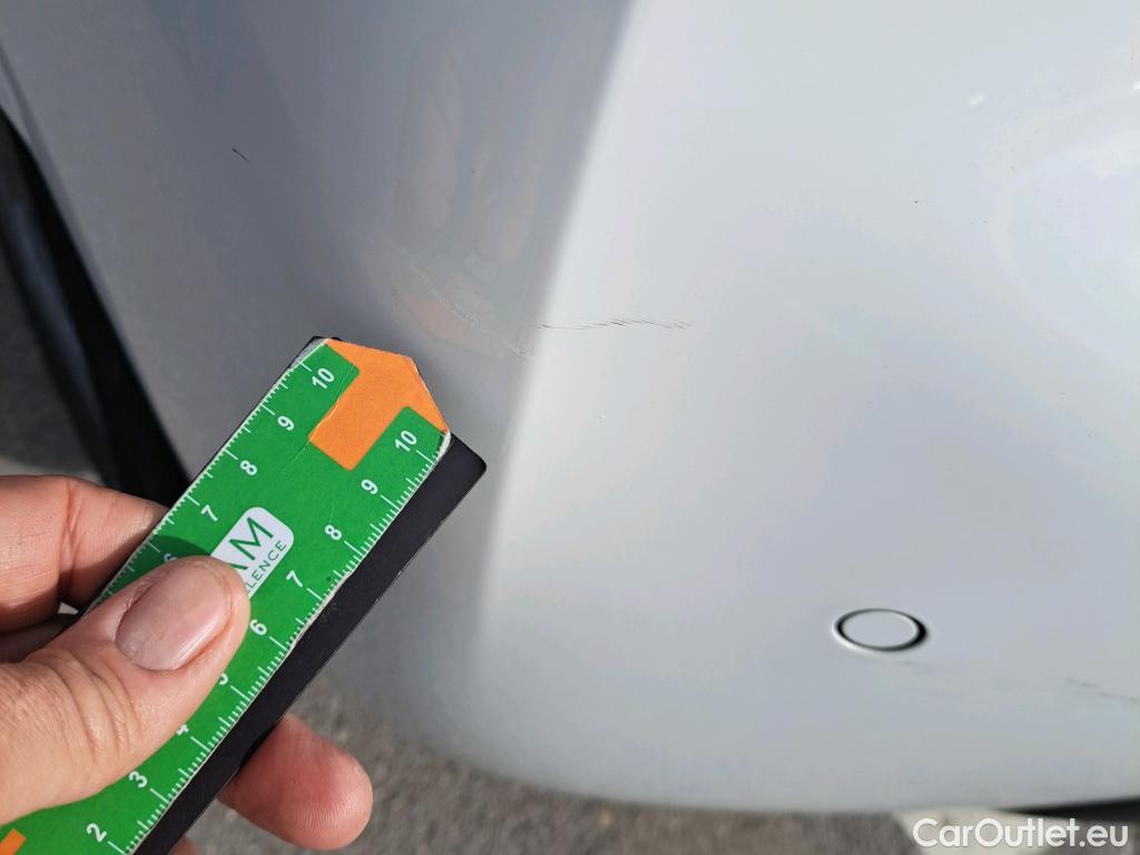  Peugeot  208 PEUGEOT  / 2019 / 5P / berlina con portón BlueHDi 73kW (100CV) Active Pack (AC) #19