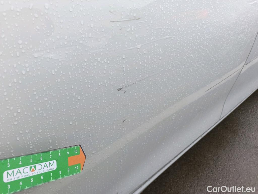  Volkswagen  Golf  VOLKSWAGEN / 2020 / 5P / familiar 2.0 TDI 85kW (115CV) DSG Variant #8