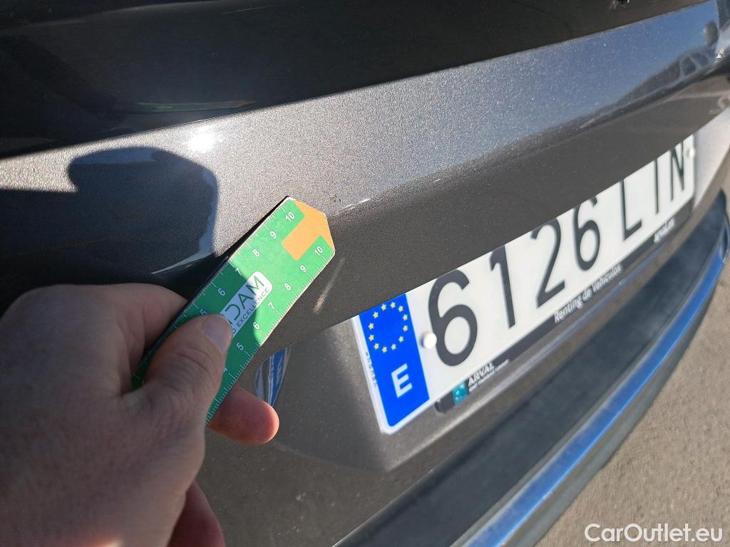  Peugeot  3008 PEUGEOT  Hybrid / 2020 / 5P / todoterreno 225 e-EAT8 Allure (AC2) #51