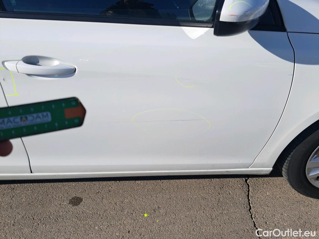  Peugeot  308 PEUGEOT  / 2017 / 5P / berlina con portón 5p Active Pack BlueHDi 130 S&S #1