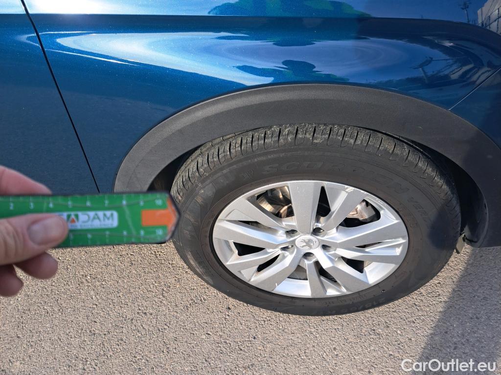  Peugeot  3008 PEUGEOT  / 2020 / 5P / todoterreno 1.5 BlueHDi 96kW (130CV) S&S Active Pack (CM) #14