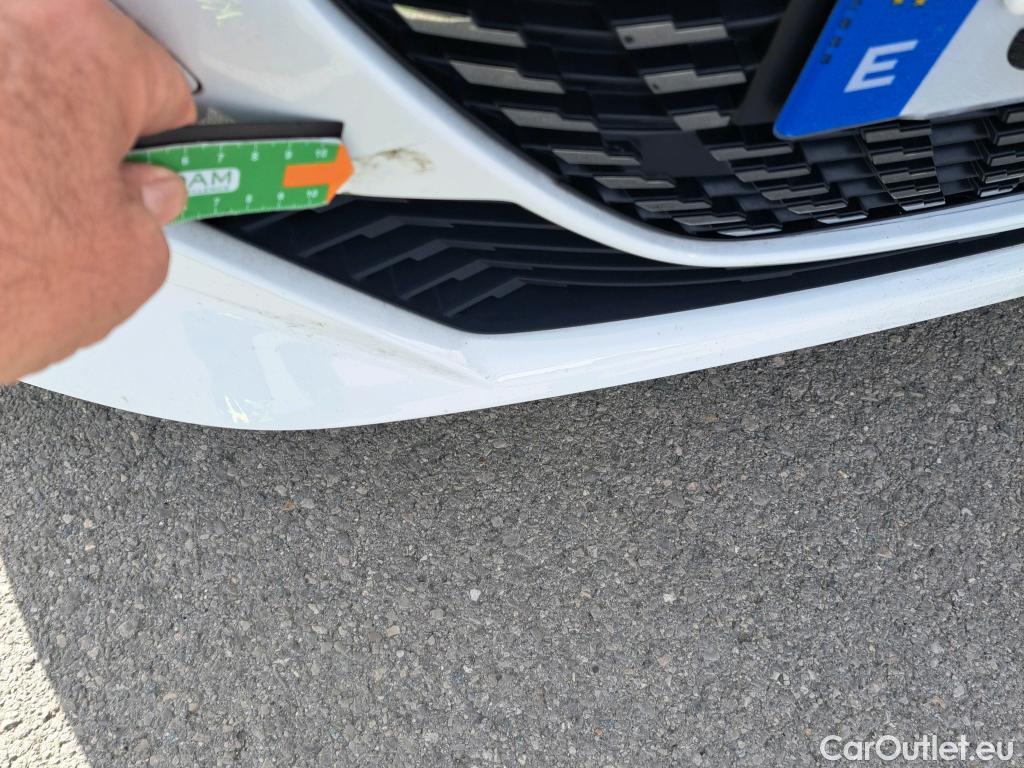  Peugeot  208 PEUGEOT  / 2019 / 5P / berlina con portón BlueHDi 73kW (100CV) Active Pack (AC) #12