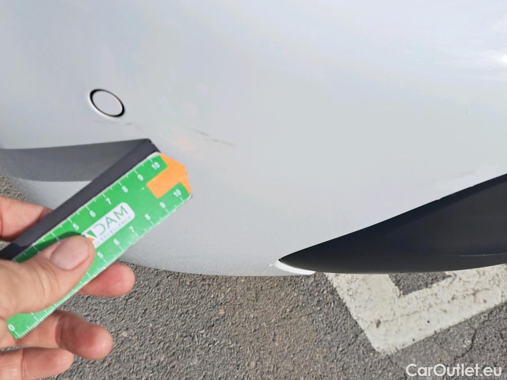  Peugeot  208 PEUGEOT  / 2019 / 5P / berlina con portón BlueHDi 73kW (100CV) Active Pack (AC) #18