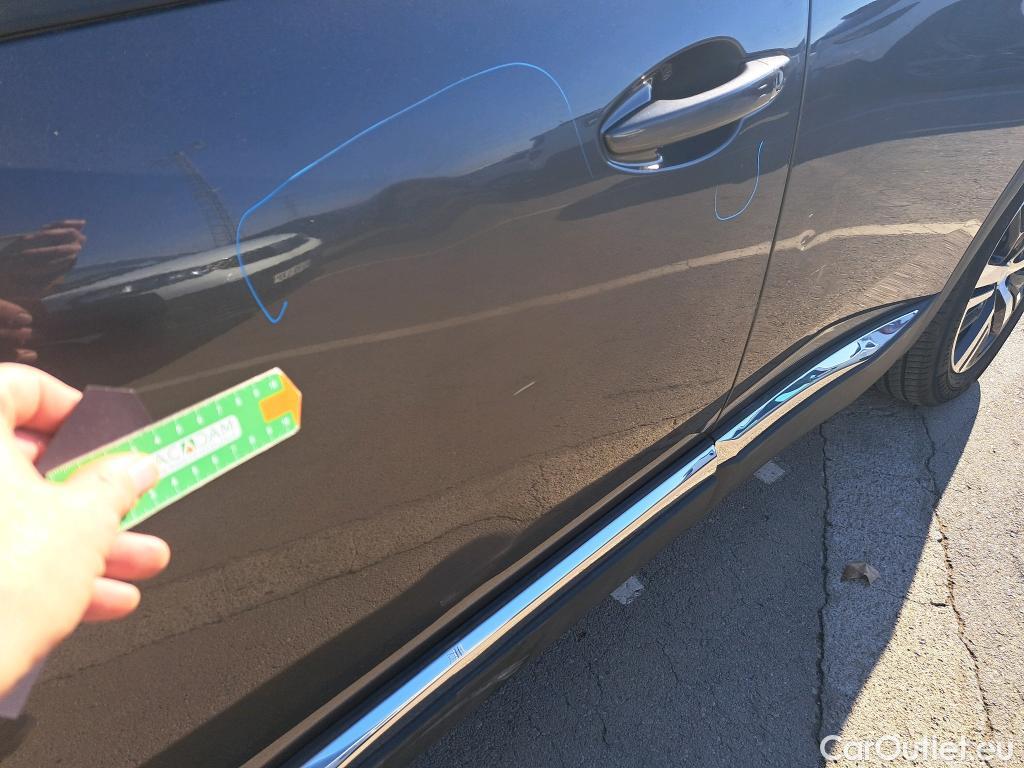  Peugeot  3008 PEUGEOT  Hybrid / 2020 / 5P / todoterreno 225 e-EAT8 Allure (AC2) #2