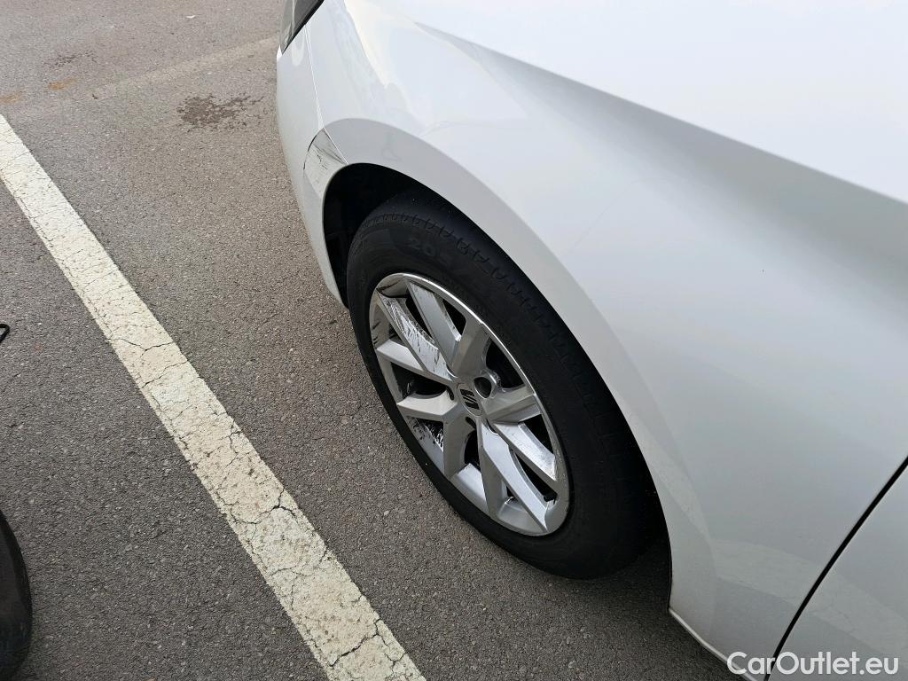  Seat  Leon SEAT Nuevo León / 2020 / 5P / familiar SP 2.0 TDI 85kW Style Go(SP) #14