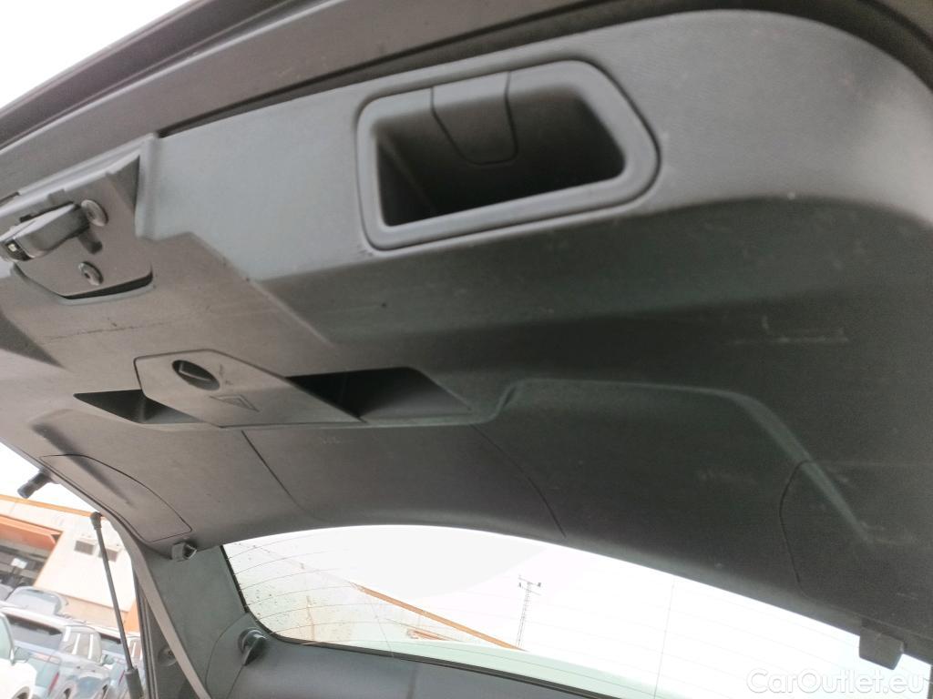  Peugeot  3008 PEUGEOT  / 2020 / 5P / todoterreno 1.5 BlueHDi 96kW (130CV) S&S Active Pack #16