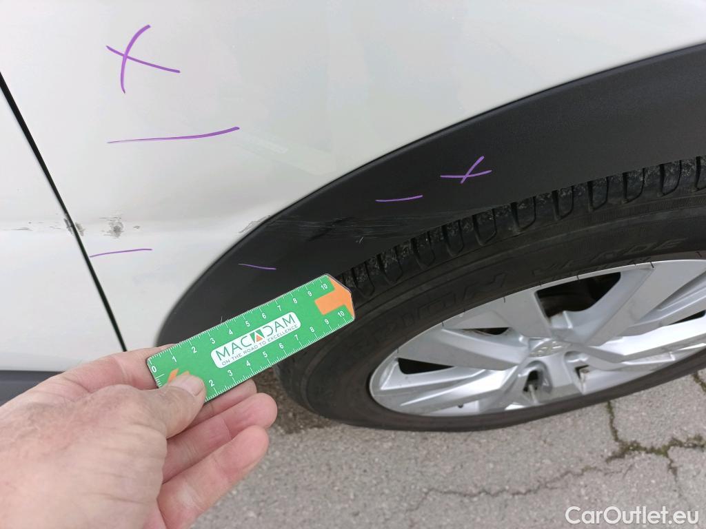  Peugeot  3008 PEUGEOT  / 2020 / 5P / todoterreno 1.5 BlueHDi 96kW (130CV) S&S Active Pack #28