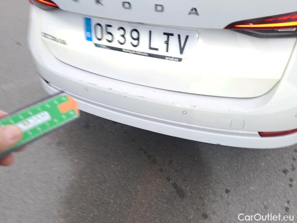  Skoda  Octavia SKODA  / 2020 / 5P / familiar Combi 2.0 TDI 110kW (150CV) DSG Style #25