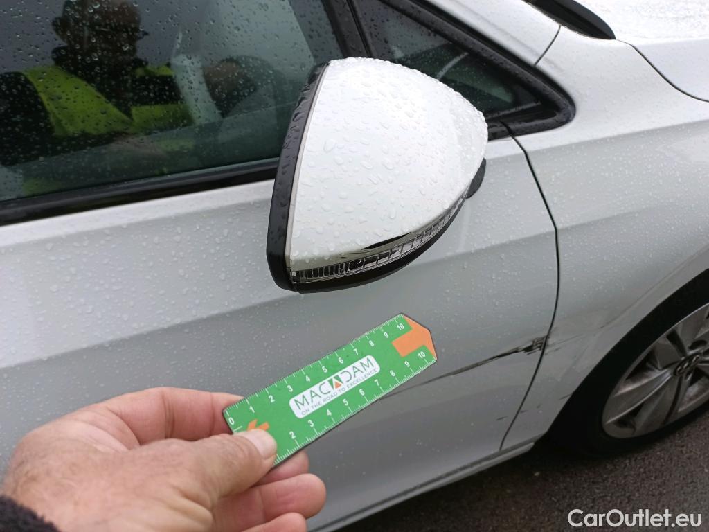  Volkswagen  Golf  VOLKSWAGEN / 2020 / 5P / familiar 2.0 TDI 85kW (115CV) DSG Variant #25