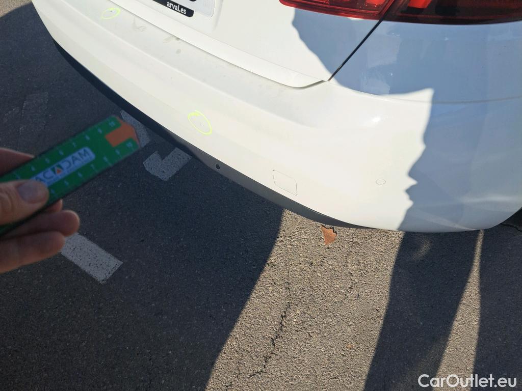  Peugeot  308 PEUGEOT  / 2017 / 5P / berlina con portón 5p Active Pack BlueHDi 130 S&S #27