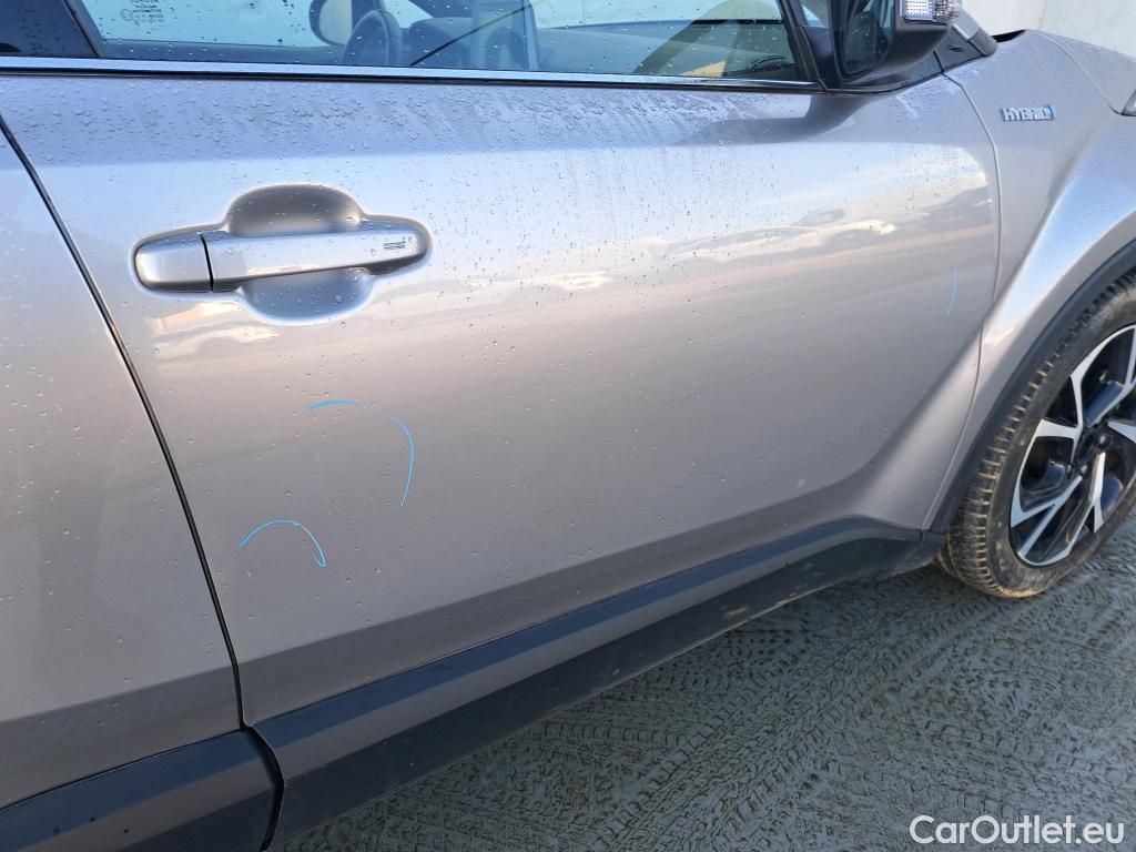  Toyota  C-HR TOYOTA  / 2016 / 5P / todoterreno 1.8 125H Advance (CX) #9