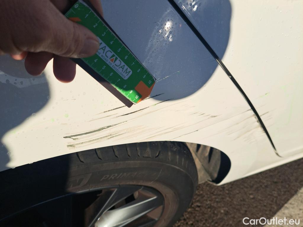  Seat  Leon SEAT León / 2016 / 5P / berlina con portón 1.5 TSI 95kW (130CV) St&Sp Style Visio Edition #4