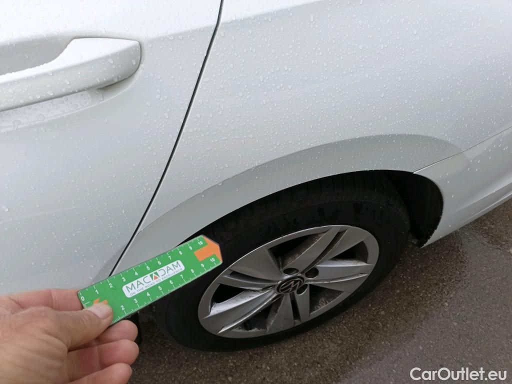  Volkswagen  Golf  VOLKSWAGEN / 2020 / 5P / familiar 2.0 TDI 85kW (115CV) DSG Variant #17