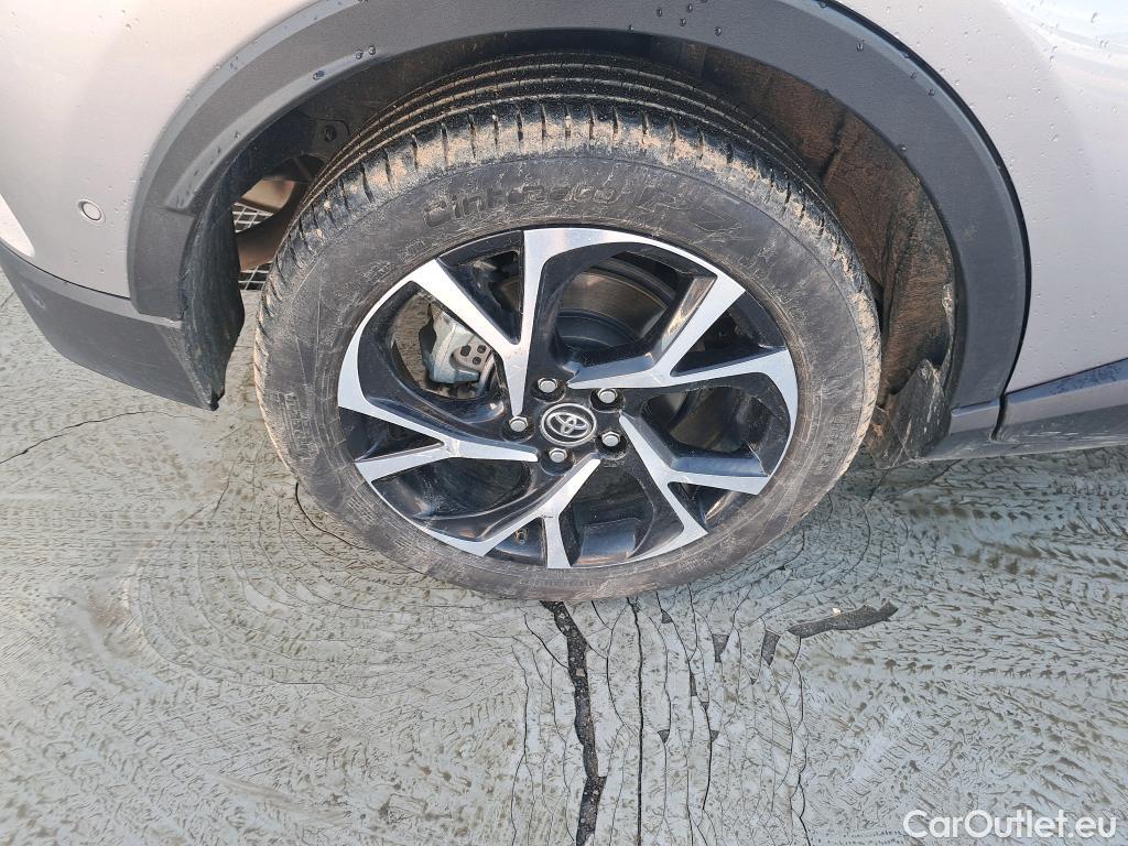  Toyota  C-HR TOYOTA  / 2016 / 5P / todoterreno 1.8 125H Advance (CX) #5