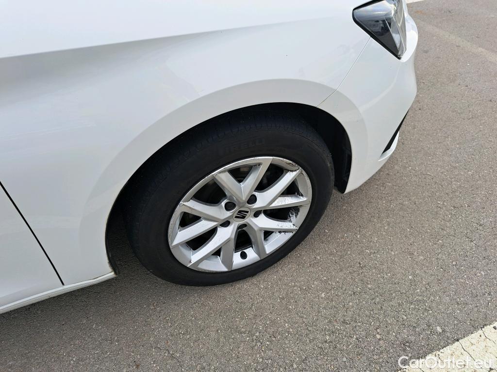  Seat  Leon SEAT Nuevo León / 2020 / 5P / familiar SP 2.0 TDI 85kW Style Go(SP) #12