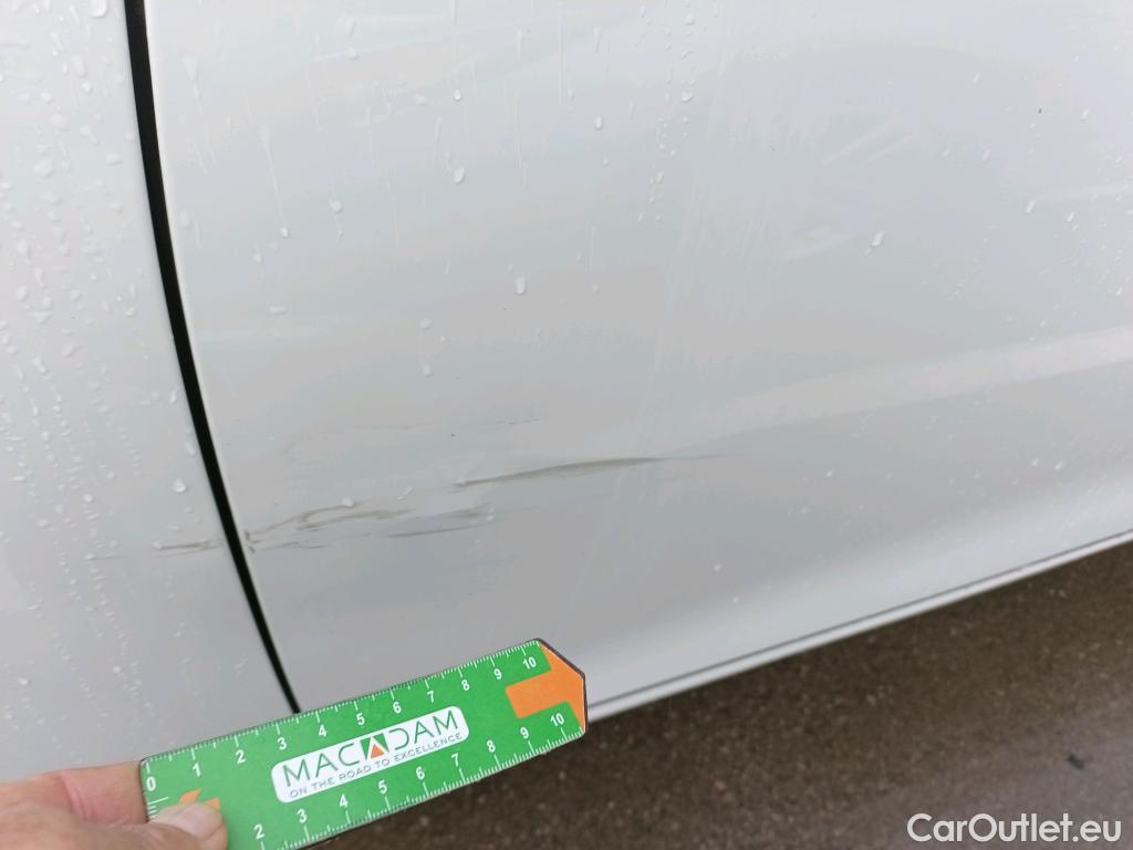  Volkswagen  Golf  VOLKSWAGEN / 2020 / 5P / familiar 2.0 TDI 85kW (115CV) DSG Variant #14