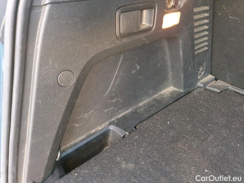  Peugeot  3008 PEUGEOT  / 2020 / 5P / todoterreno 1.5 BlueHDi 96kW S&S Allure Pack EAT8 #17