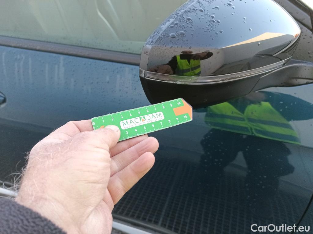  Peugeot  3008 PEUGEOT  / 2020 / 5P / todoterreno 1.5 BlueHDi 96kW S&S Allure Pack EAT8 #5