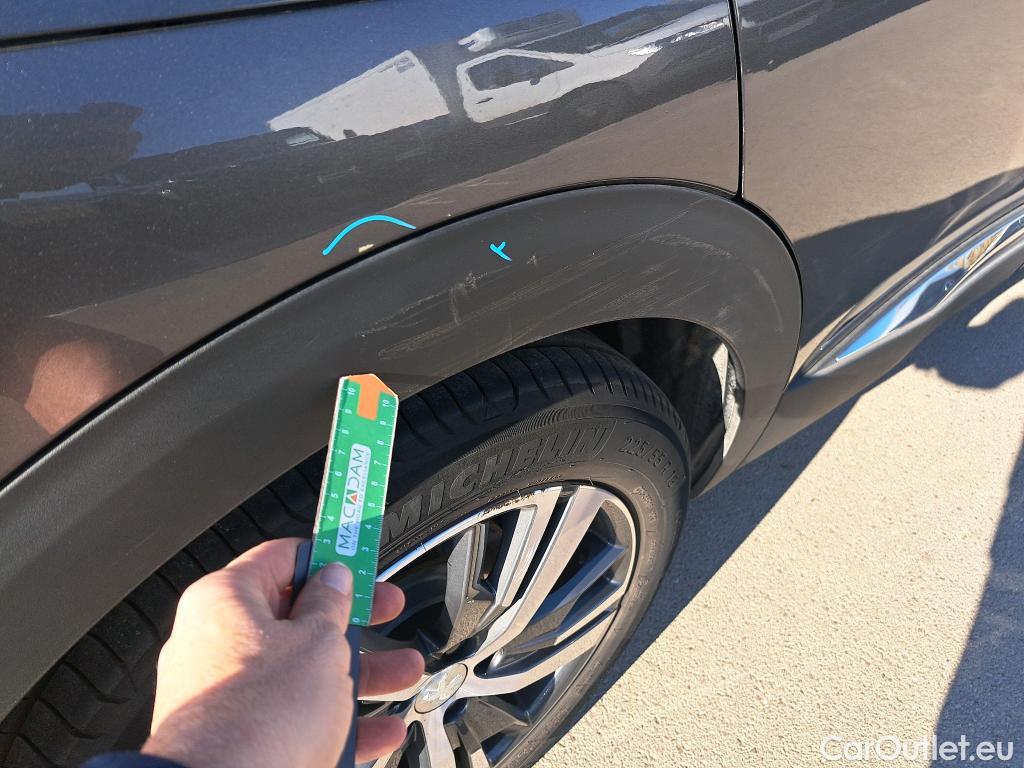  Peugeot  3008 PEUGEOT  Hybrid / 2020 / 5P / todoterreno 225 e-EAT8 Allure (AC2) #33