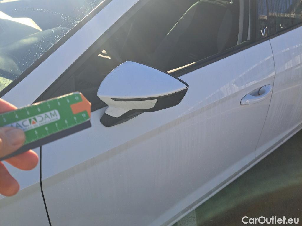  Seat  Leon SEAT León / 2016 / 5P / berlina con portón 1.5 TSI 95kW (130CV) St&Sp Style Visio Edition #40