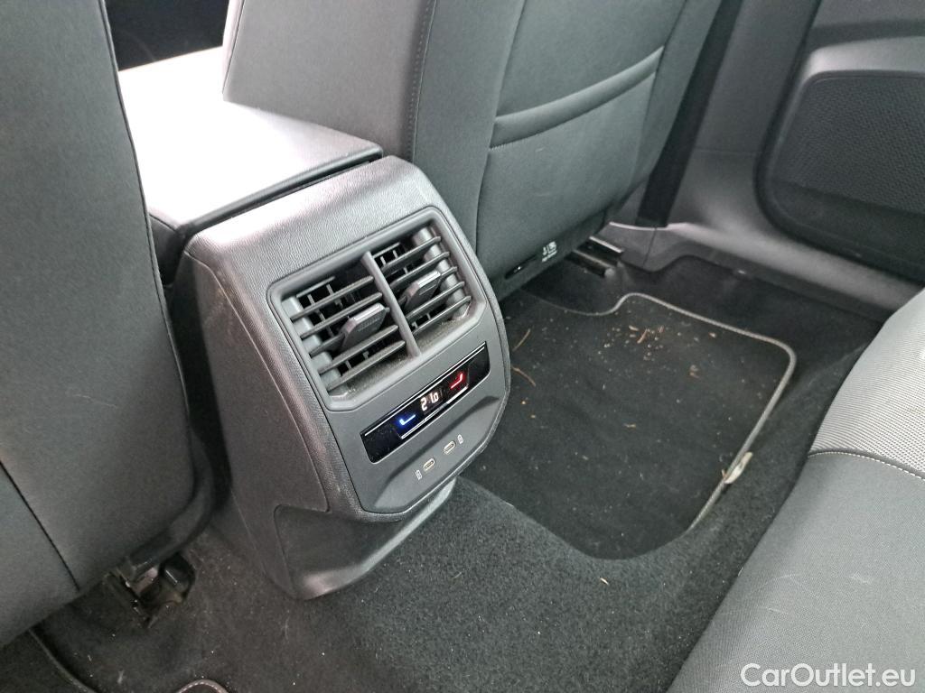  Seat  Leon SEAT Nuevo León / 2020 / 5P / familiar SP 2.0 TDI 85kW Style Go(SP) #22